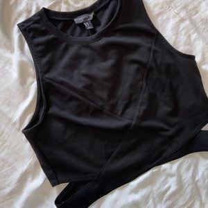 black sleeveless crop top 2x